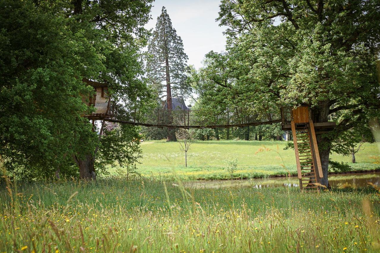 Cabane Perchee Dans Les Arbres Saint-Hilaire-en-Morvan Exterior foto